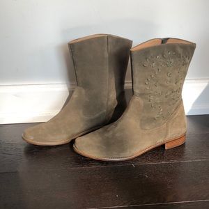 Jack Rogers low rise boots in olive green suede